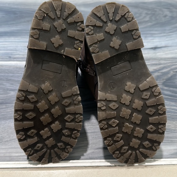 Toddler boy boots Children’s Place size 11 - Picture 4 of 5